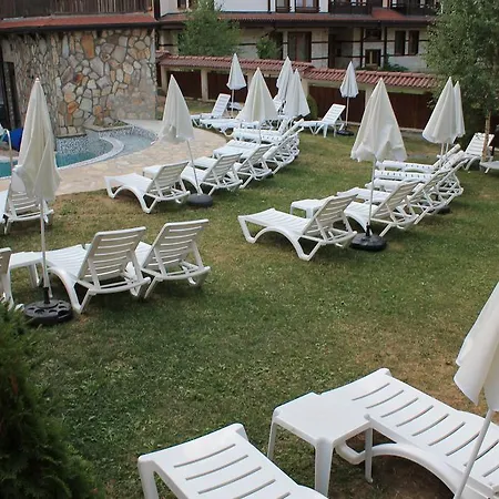 Aparthotel Maria-antoaneta 4*