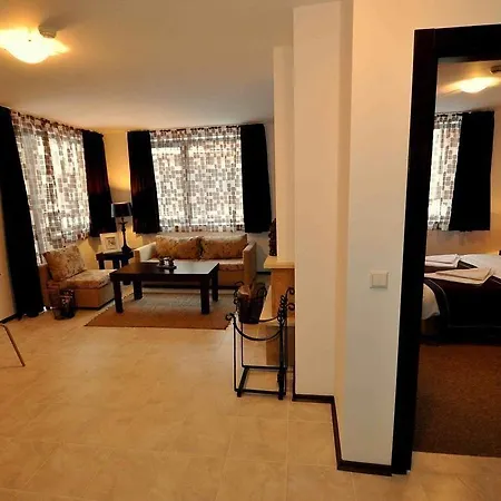 Maria-antoaneta Aparthotel