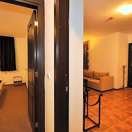Apart-hotel Maria-antoaneta 4*